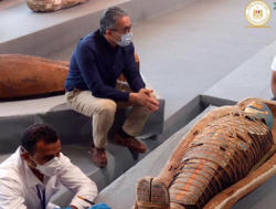 2500-летние саркофаги Каир
