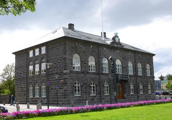 парламент исландия